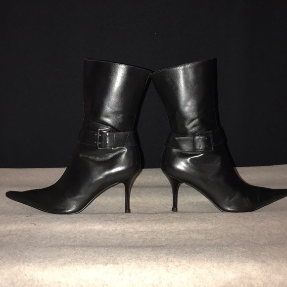 Two Lips Boots - Picture 2 of 3